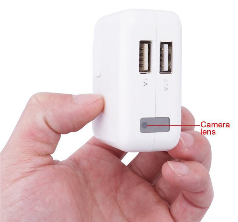 شاحن USB مع كاميرا خفية