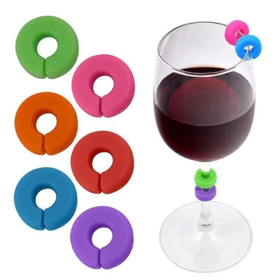 حلقات لأكواب النبيذ ، ملصقات ملونة